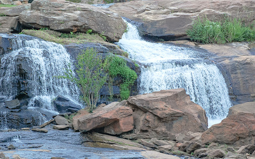 nature and waterfalls in Greenville, SC